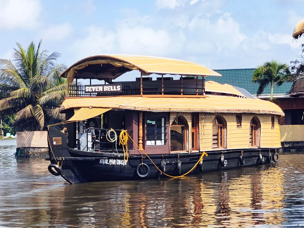 2 bedroom houseboat in Alappuzha