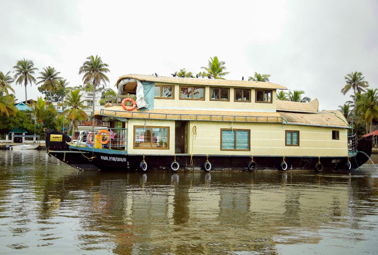 1 bedroom houseboat in Alappuzha