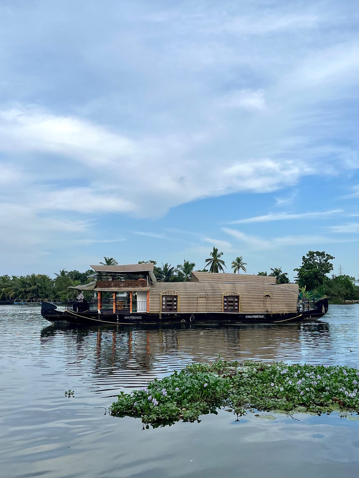 2 bedroom houseboat in Alappuzha